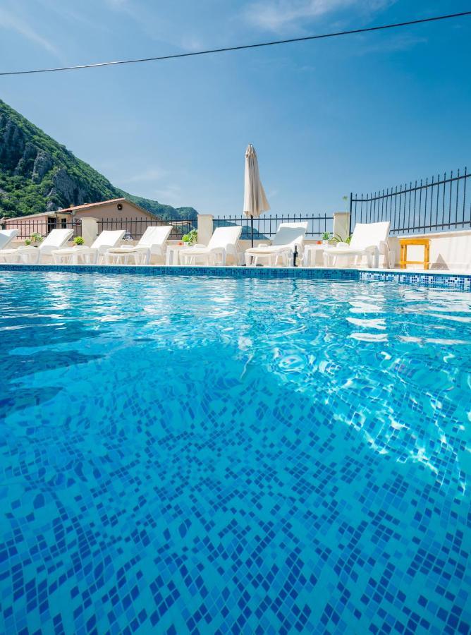 Boka Bay Apartment Kotor Exterior foto