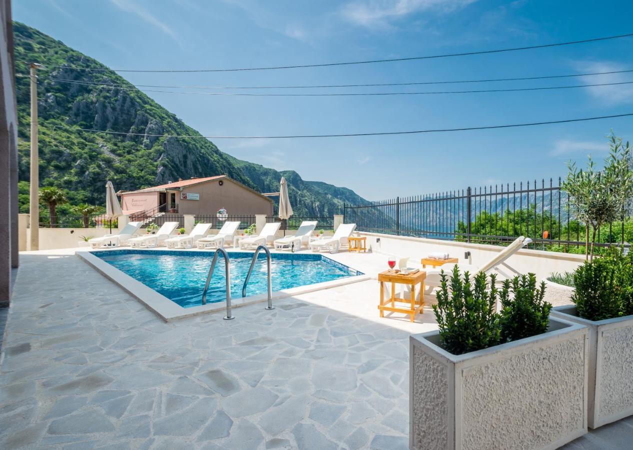 Boka Bay Apartment Kotor Exterior foto